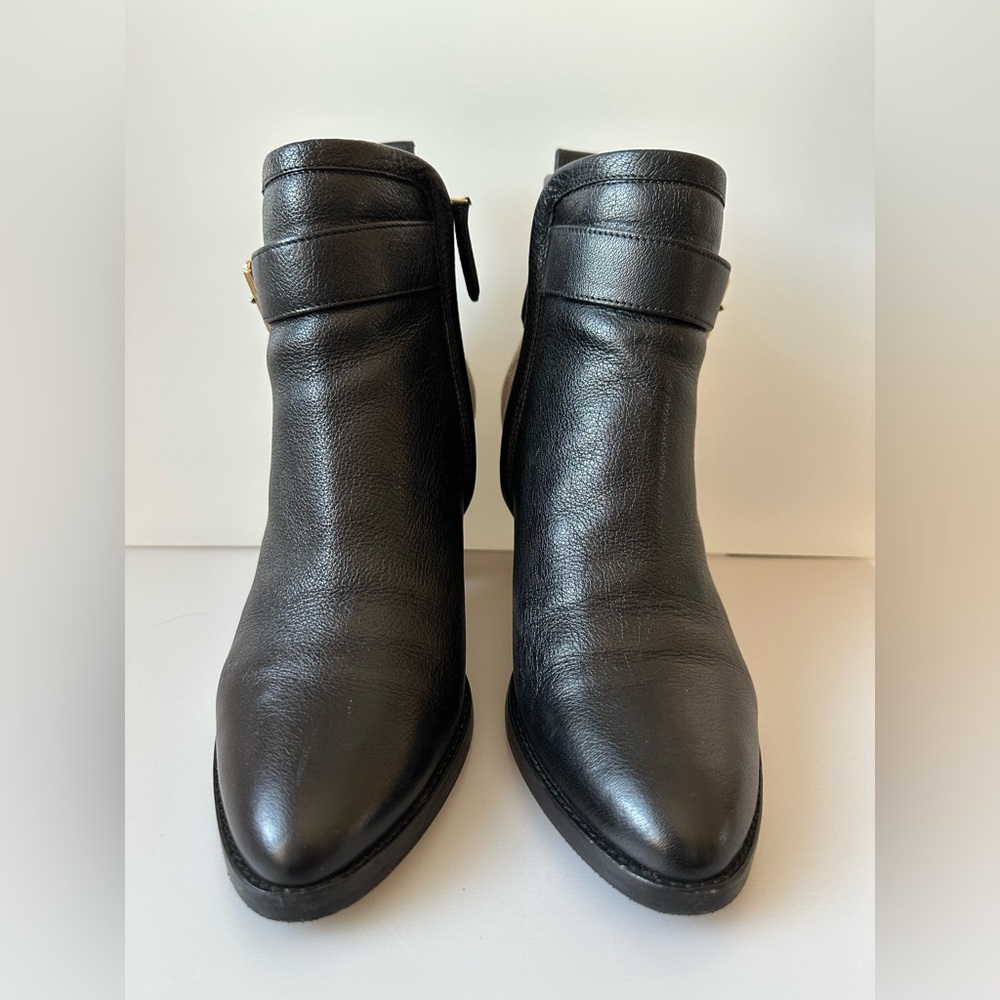 Burberry Black and Beige Ankle Booties They Are Beautiful But A Tad Small For Me - Picture 10 of 16
